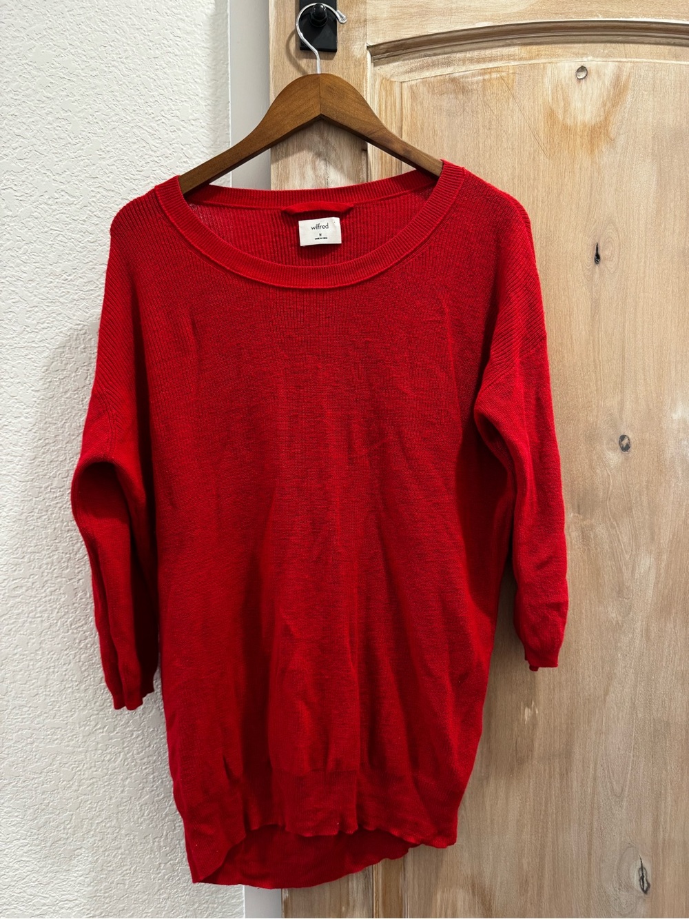 Wilfred Aritzia Red Women's Lightweight Knit Sweater Size M